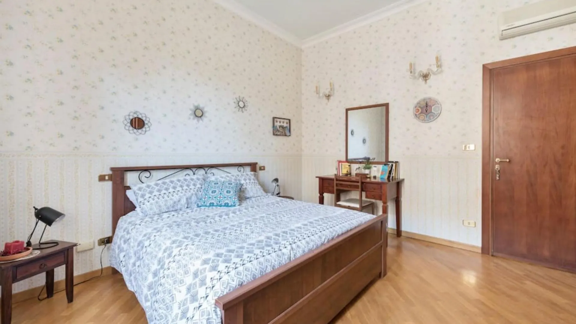 Re Di Roma Vintage Apartment Italy